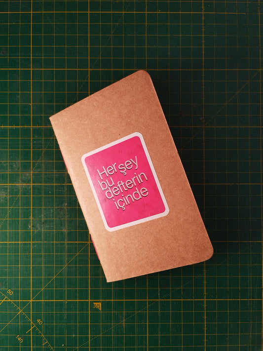 HER ŞEY BU DEFTERİN İÇİNDE - EL YAPIMI İPLİK DİKİŞLİ MINI DEFTER
